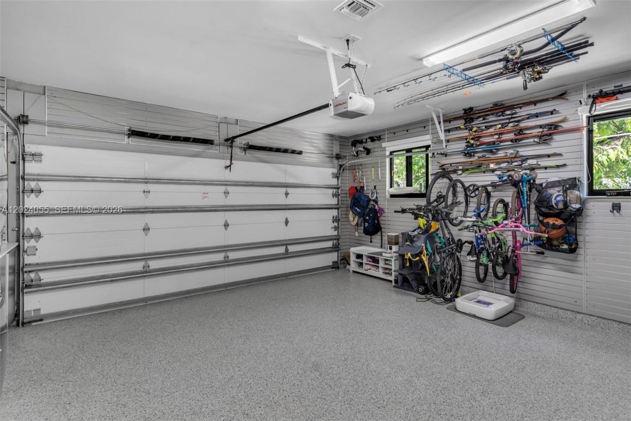 13400 SW 70th Ave, Pinecrest, FL 33156 Photo