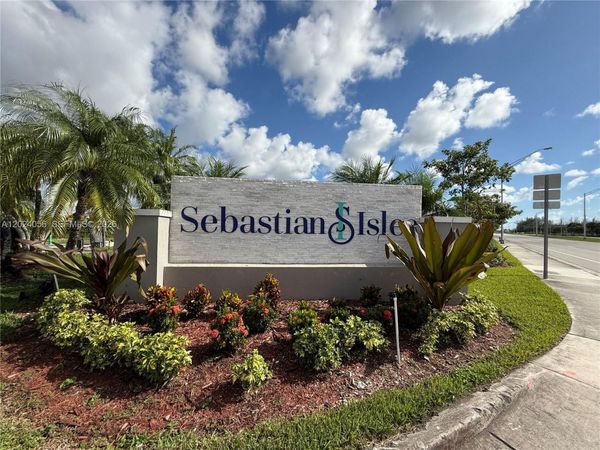 529 NE 1st Dr , Florida City, FL 33034