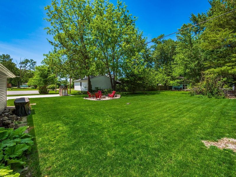 304 E High Street , Ashley, OH 43003 Photo 4