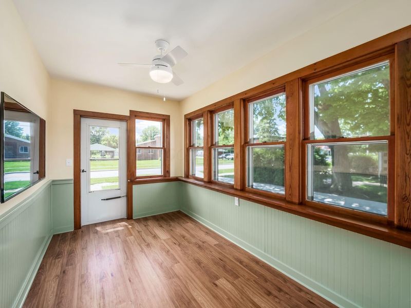 304 E High Street , Ashley, OH 43003 Photo 6