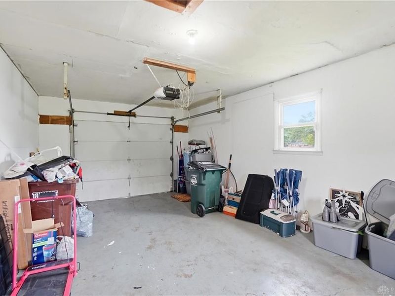 7854 Lowe Drive, Carlisle, OH 45005 Photo 18