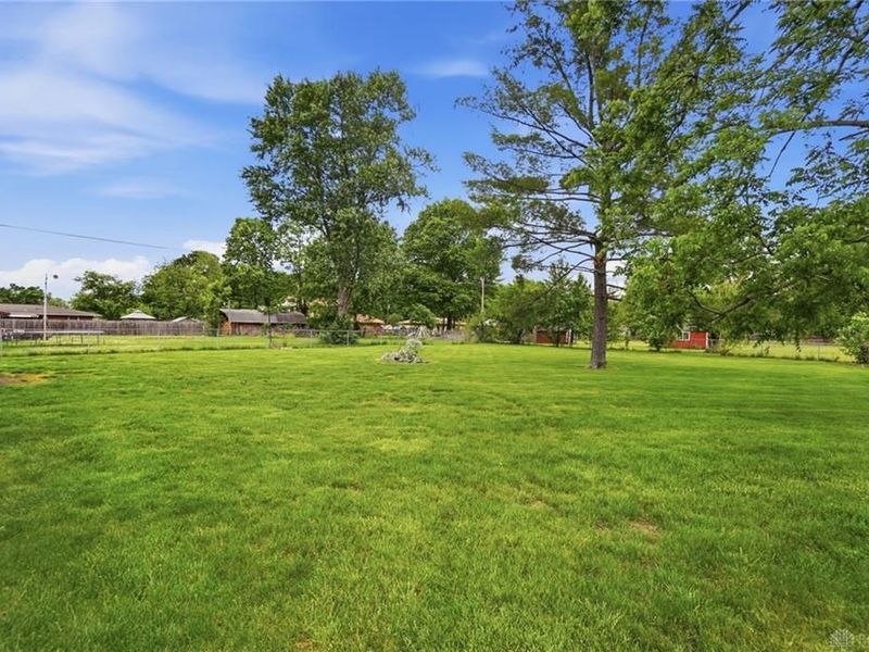 7854 Lowe Drive, Carlisle, OH 45005 Photo 22