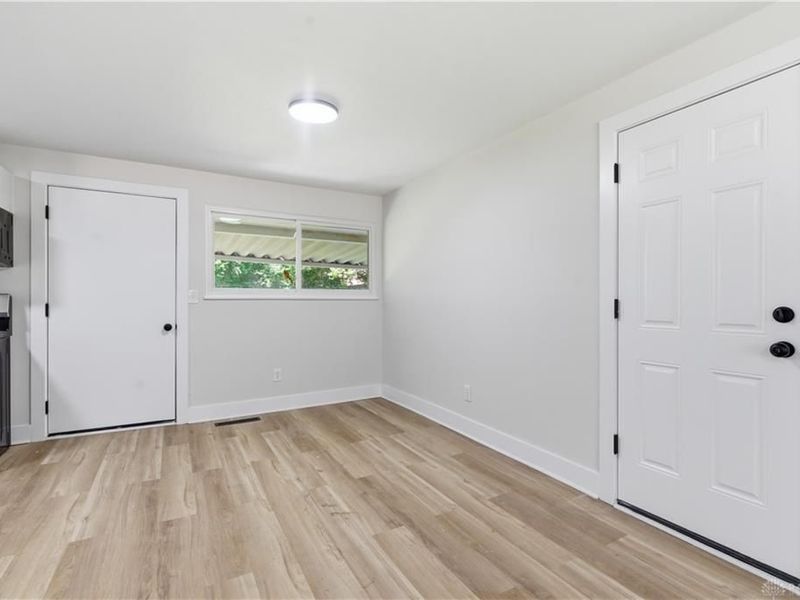 4731 Powell Road, Huber Heights, OH 45424 Photo 7