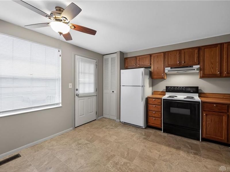 107 Marco Lane, Unit 11, Washington Township, OH 45458 Photo 18