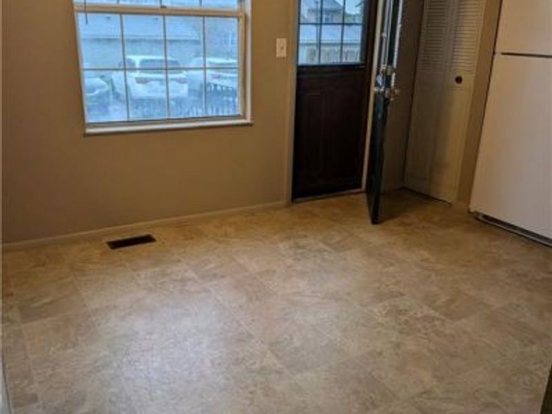 107 Marco Lane, Unit 11, Washington Township, OH 45458 Photo 6