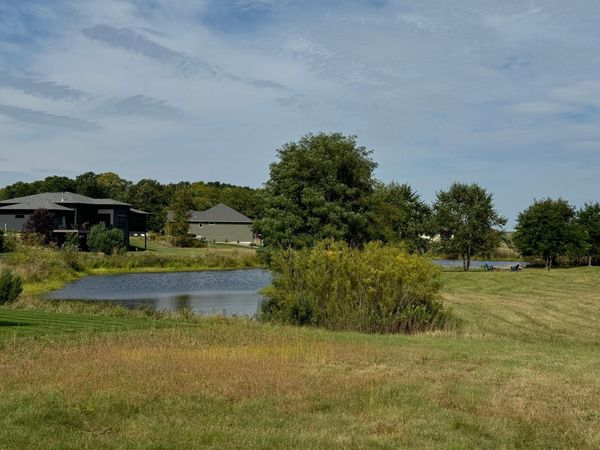 105 Emerald Lake Drive , Lake City, MN 55041