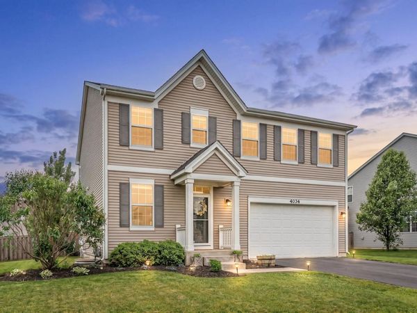 4034 Hunt Club Drive , Oswego, IL 60543