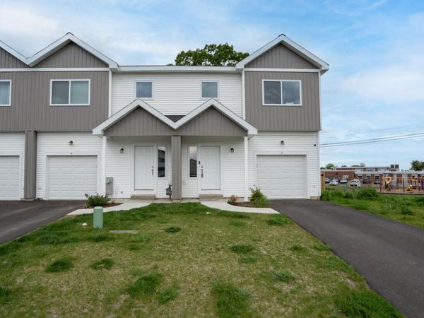 2 Giovanni Court, Troy, NY 12180