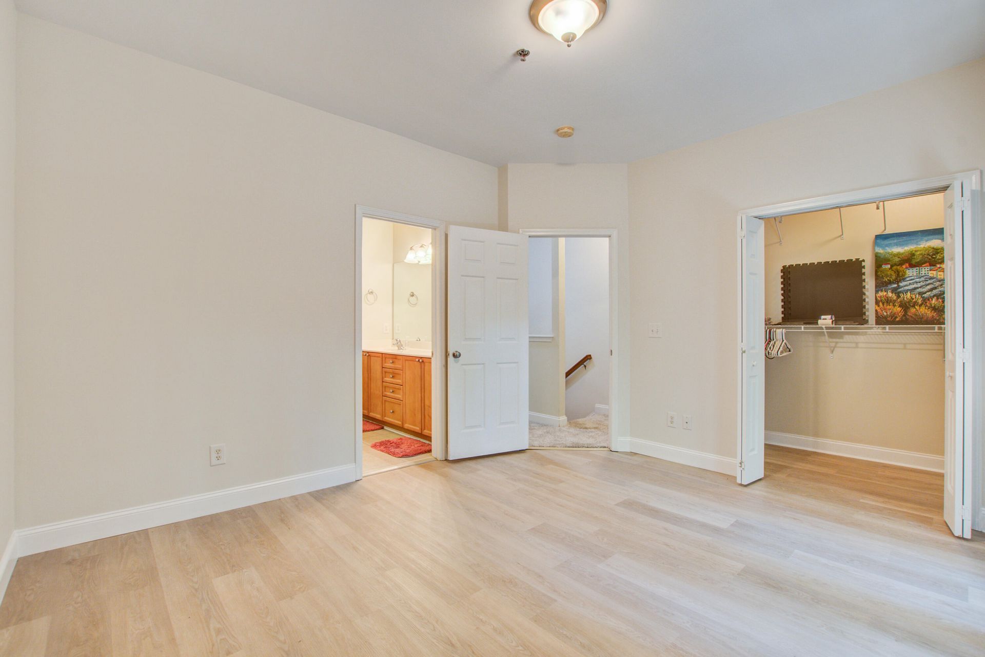4628 N Palm View Circle Photo 16