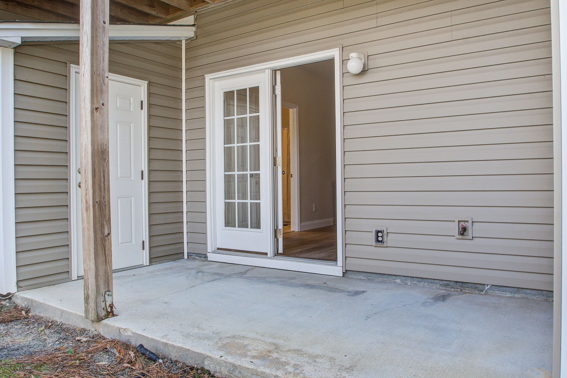 4628 N Palm View Circle Photo 22
