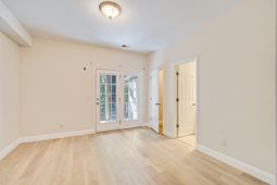 4628 N Palm View Circle photo 4