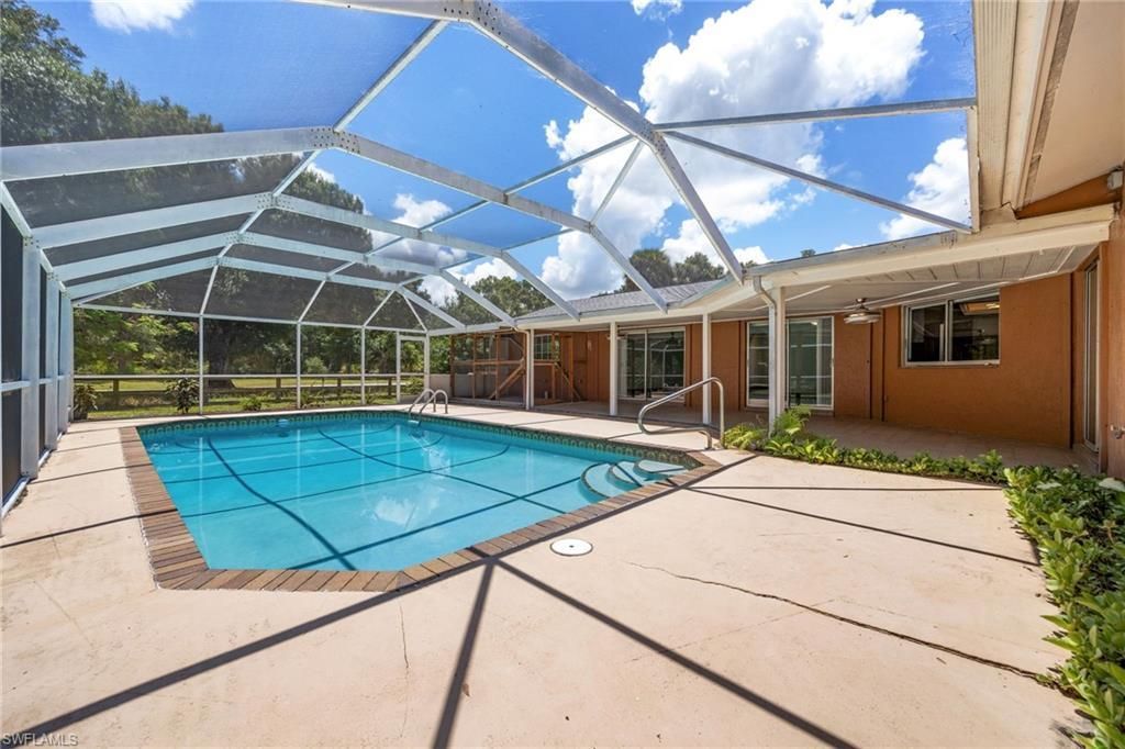 22031 Edwards Dr, Alva, FL 33920 Photo