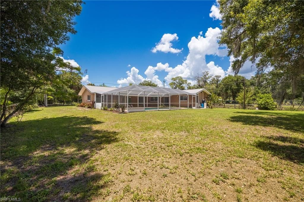 22031 Edwards Dr, Alva, FL 33920 Photo