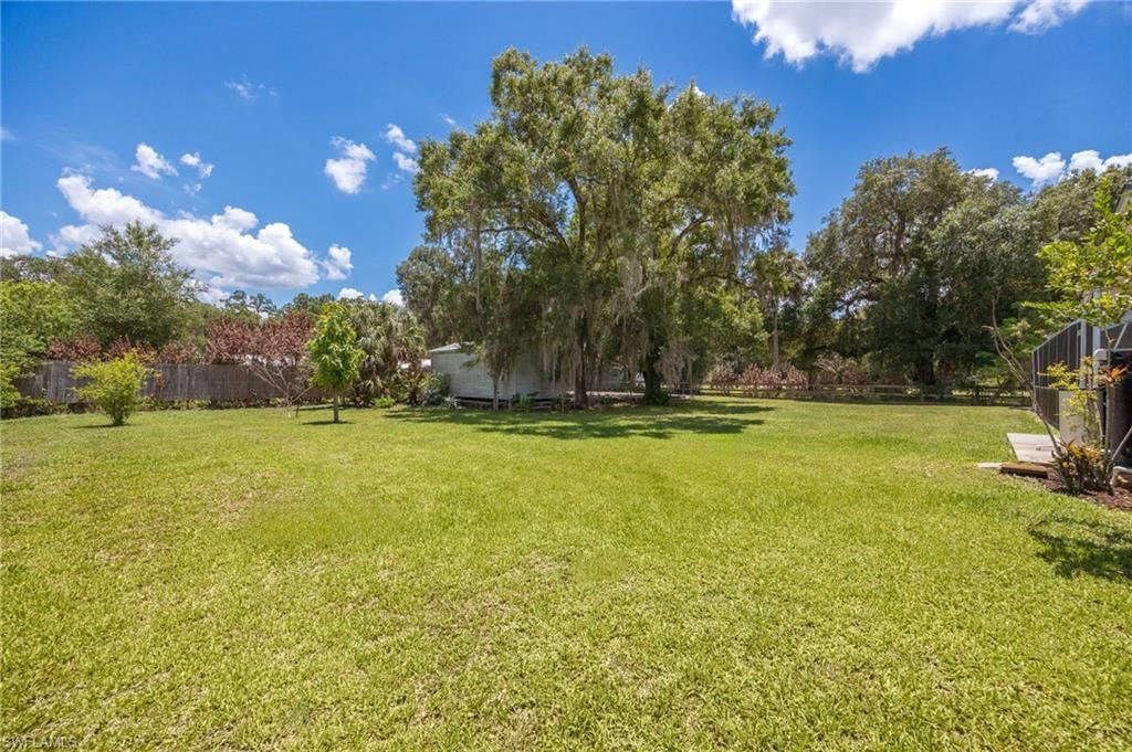 22031 Edwards Dr, Alva, FL 33920 Photo