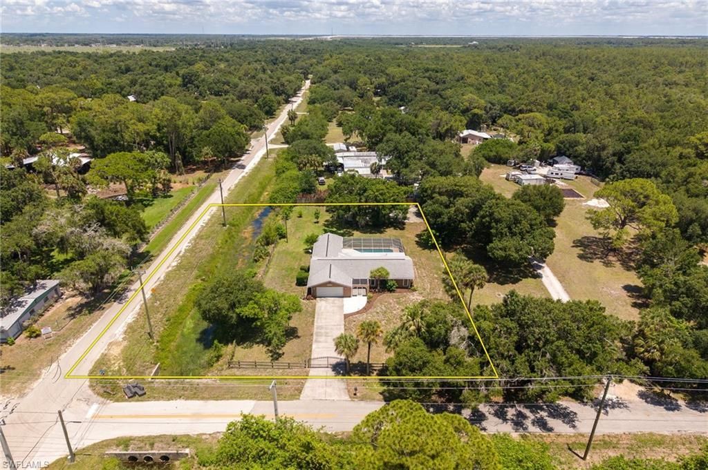 22031 Edwards Dr, Alva, FL 33920 Photo
