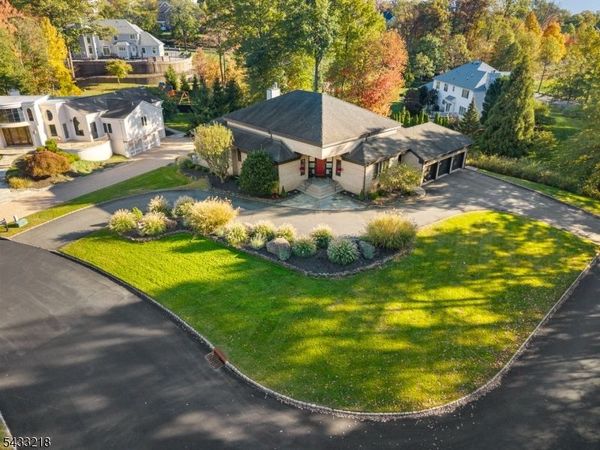 1 Timber Rock Court, Cedar Grove, NJ 07009