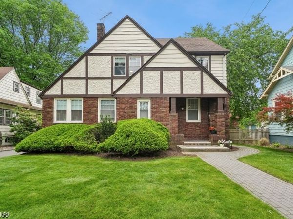 43 Burr Rd, Maplewood, NJ 07040