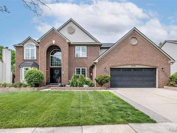 2780 Ivy Hill Drive , Commerce Twp, MI 48382