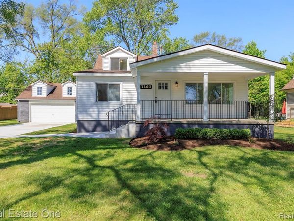 3200 Hessel Avenue, Rochester Hills, MI 48307
