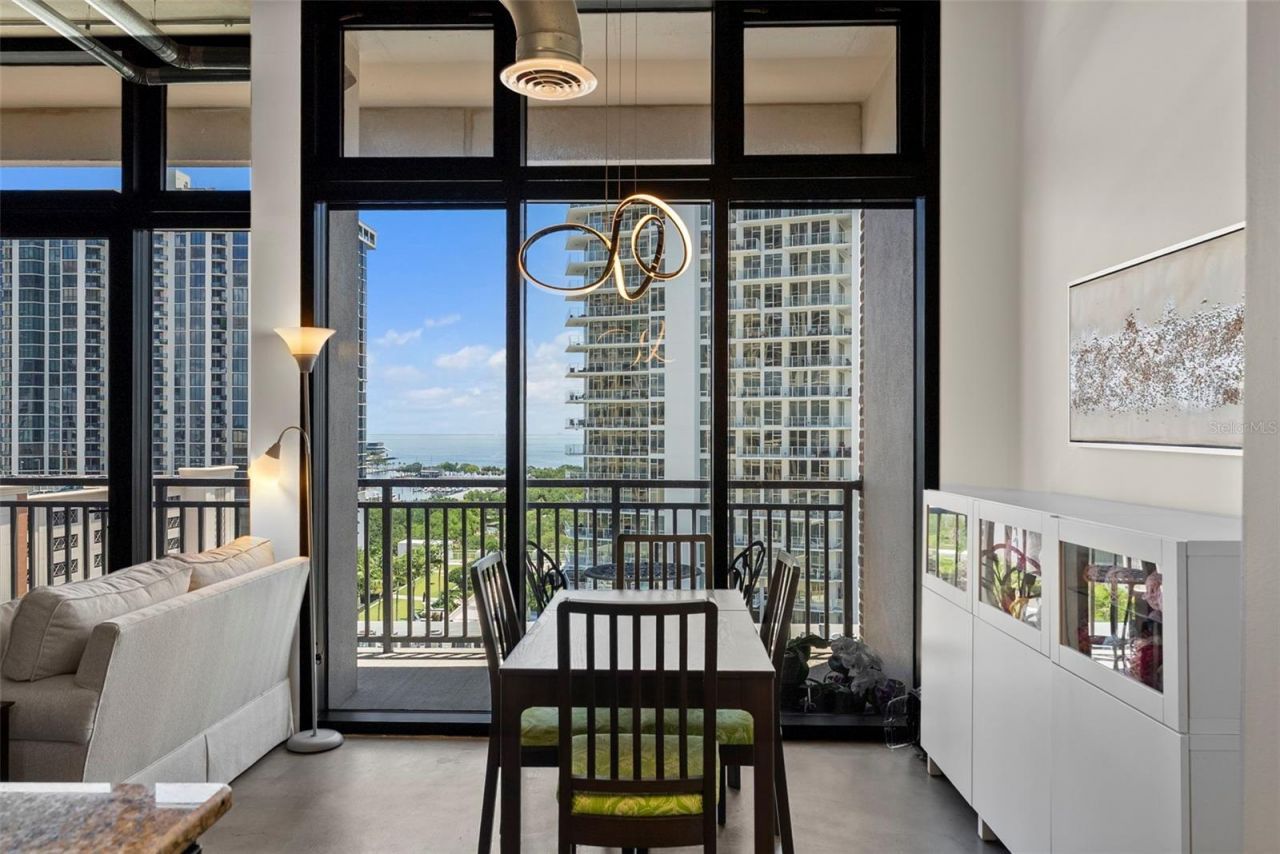 175 2nd Street S, Unit 1007, Saint Petersburg, FL 33701 Photo