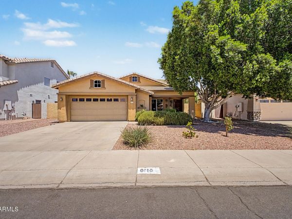 8118 W HARMONY Lane, Peoria, AZ 85382