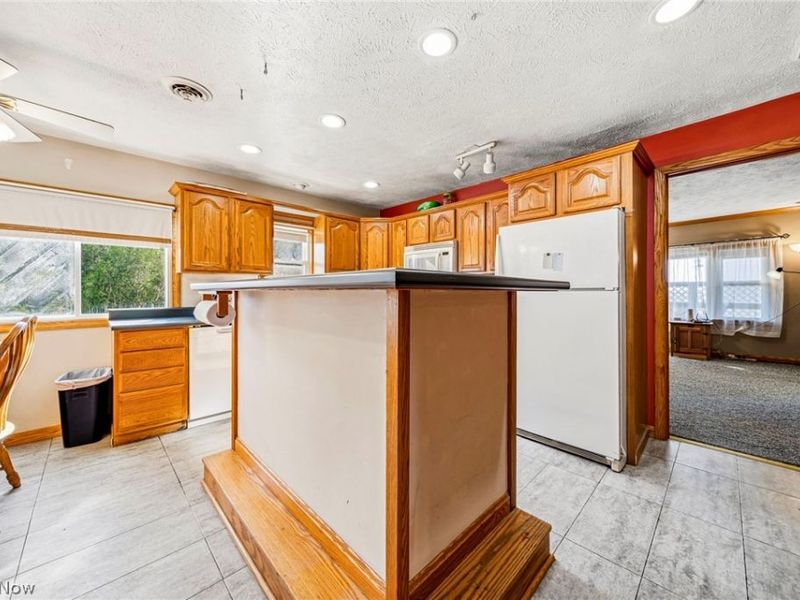 1050 Lake Road, Conneaut, OH 44030 Photo 14