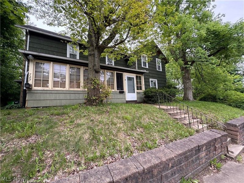 727 Wooster Road N, Barberton, OH 44203 Photo 1