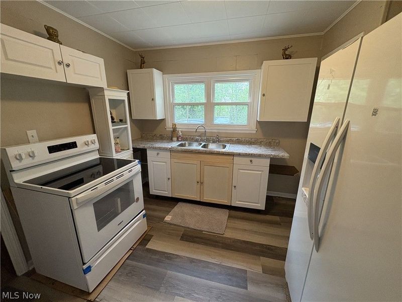 727 Wooster Road N, Barberton, OH 44203 Photo 35