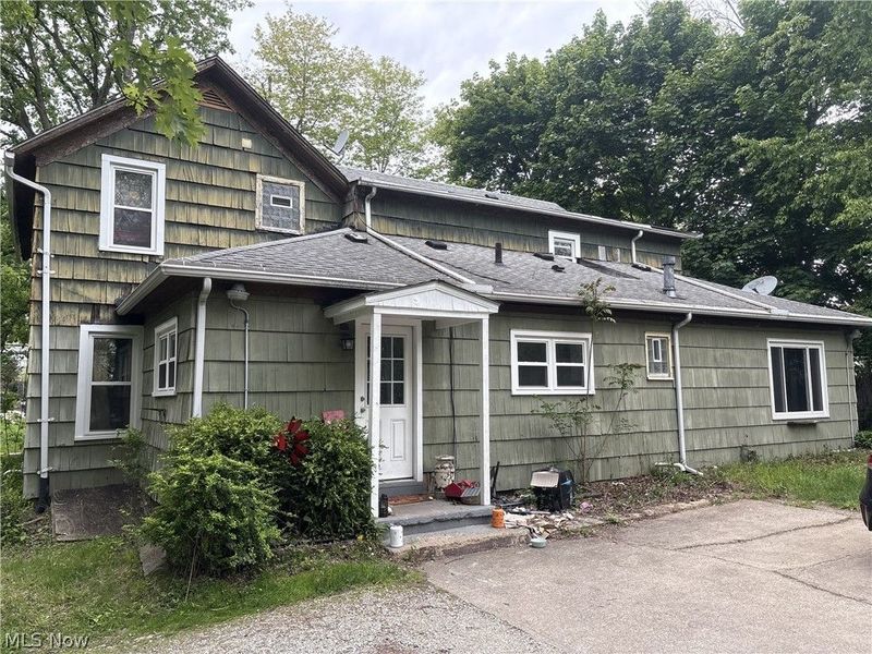 727 Wooster Road N, Barberton, OH 44203 Photo 4