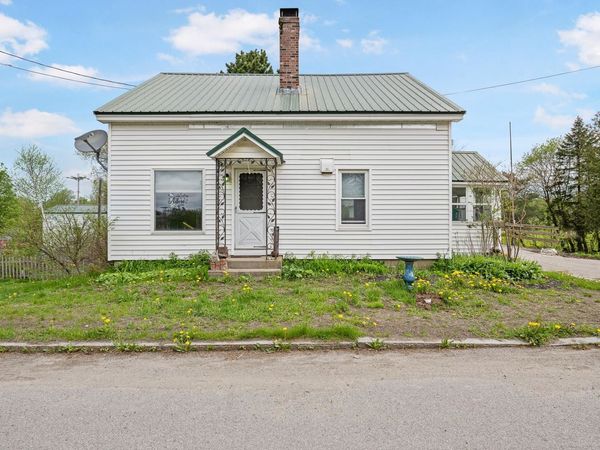 62 Bridge Street, Colebrook, NH 03576
