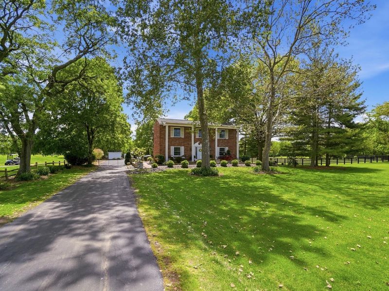 6075 Alkire Road, Galloway, OH 43119 Photo 2