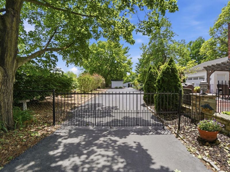 6075 Alkire Road, Galloway, OH 43119 Photo 82