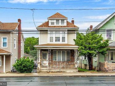 24 CENTER AVENUE, SCHUYLKILL HAVEN, PA 17972