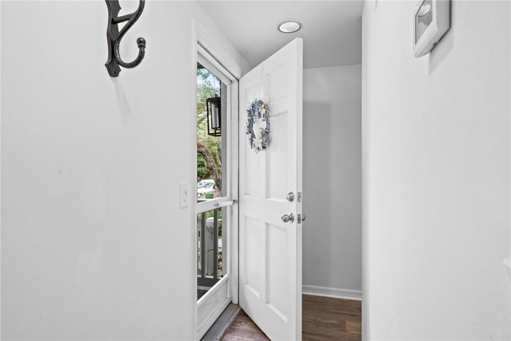 1215 Winding Oaks Circle E, Unit 403, Vero Beach, FL 32963 Photo