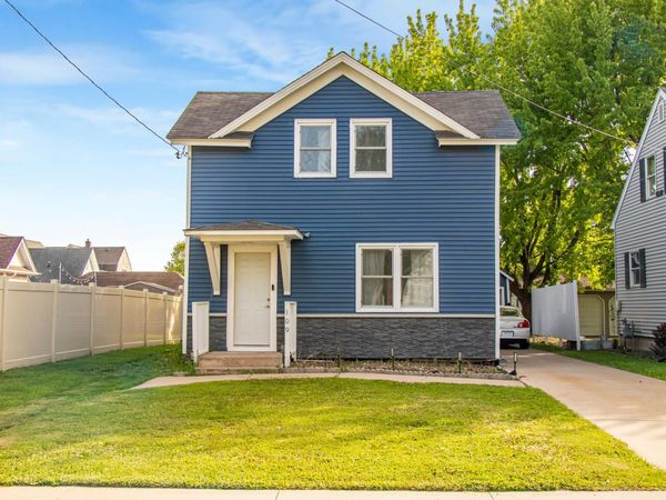 109 N 6th Street , Lake City, MN 55041