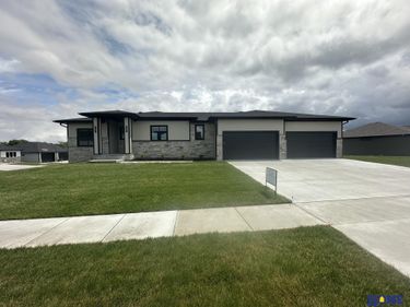 1040 N 109th Street , Lincoln, NE 68527