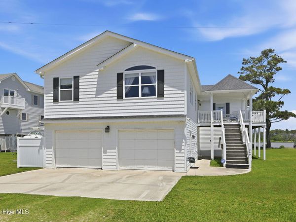 260 Hill Road , Smyrna, NC 28579