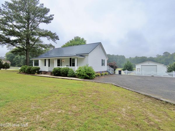 1329 Nc 137, Eure, NC 27935