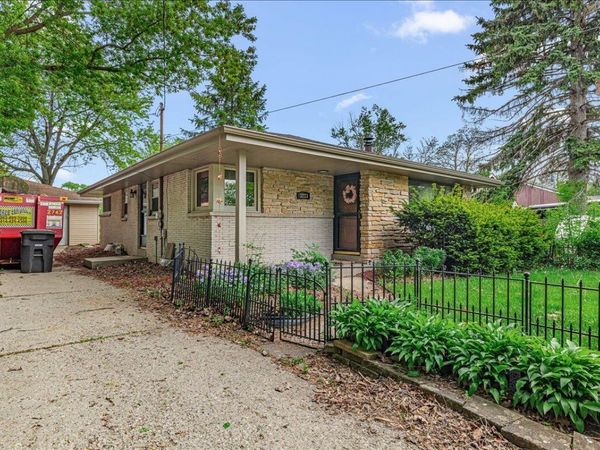 3223 W Cold Spring Rd, Greenfield, WI 53221