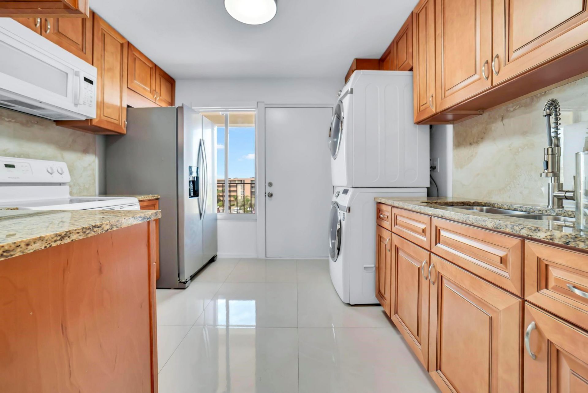 9240 Fontainebleau Boulevard, Unit 505, Miami, FL 33172 Photo