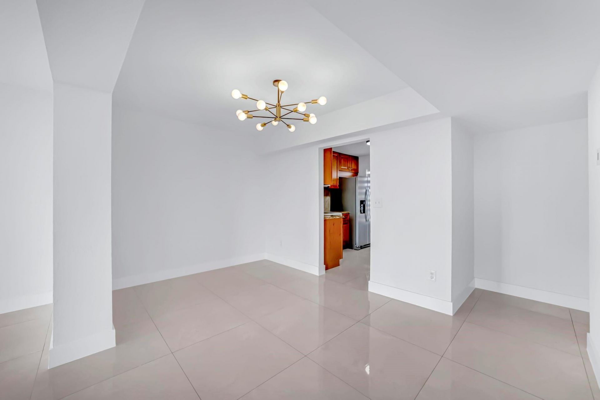 9240 Fontainebleau Boulevard, Unit 505, Miami, FL 33172 Photo
