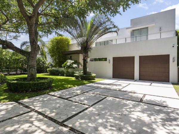 7700 SW 53rd Court, Miami, FL 33143