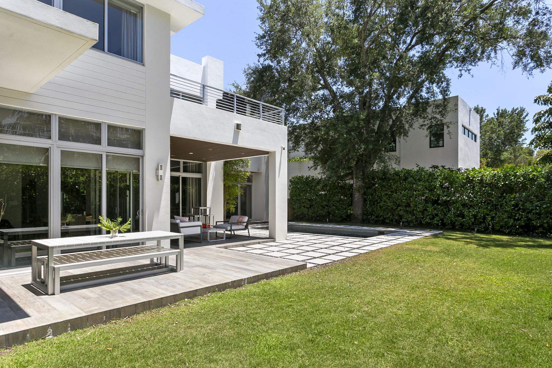 7700 SW 53rd Court, Miami, FL 33143 Photo