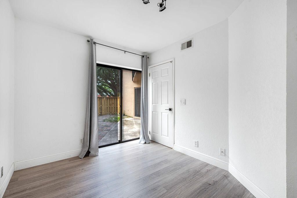 8050 Severn Drive, Unit C, Boca Raton, FL 33433 Photo