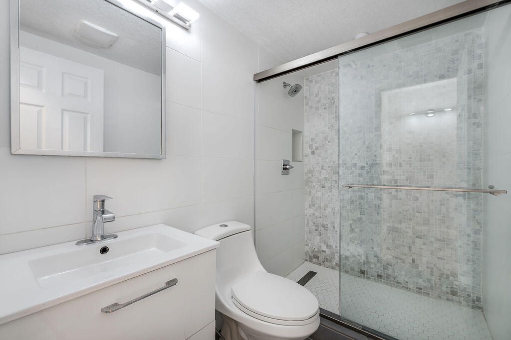 8050 Severn Drive, Unit C, Boca Raton, FL 33433 Photo