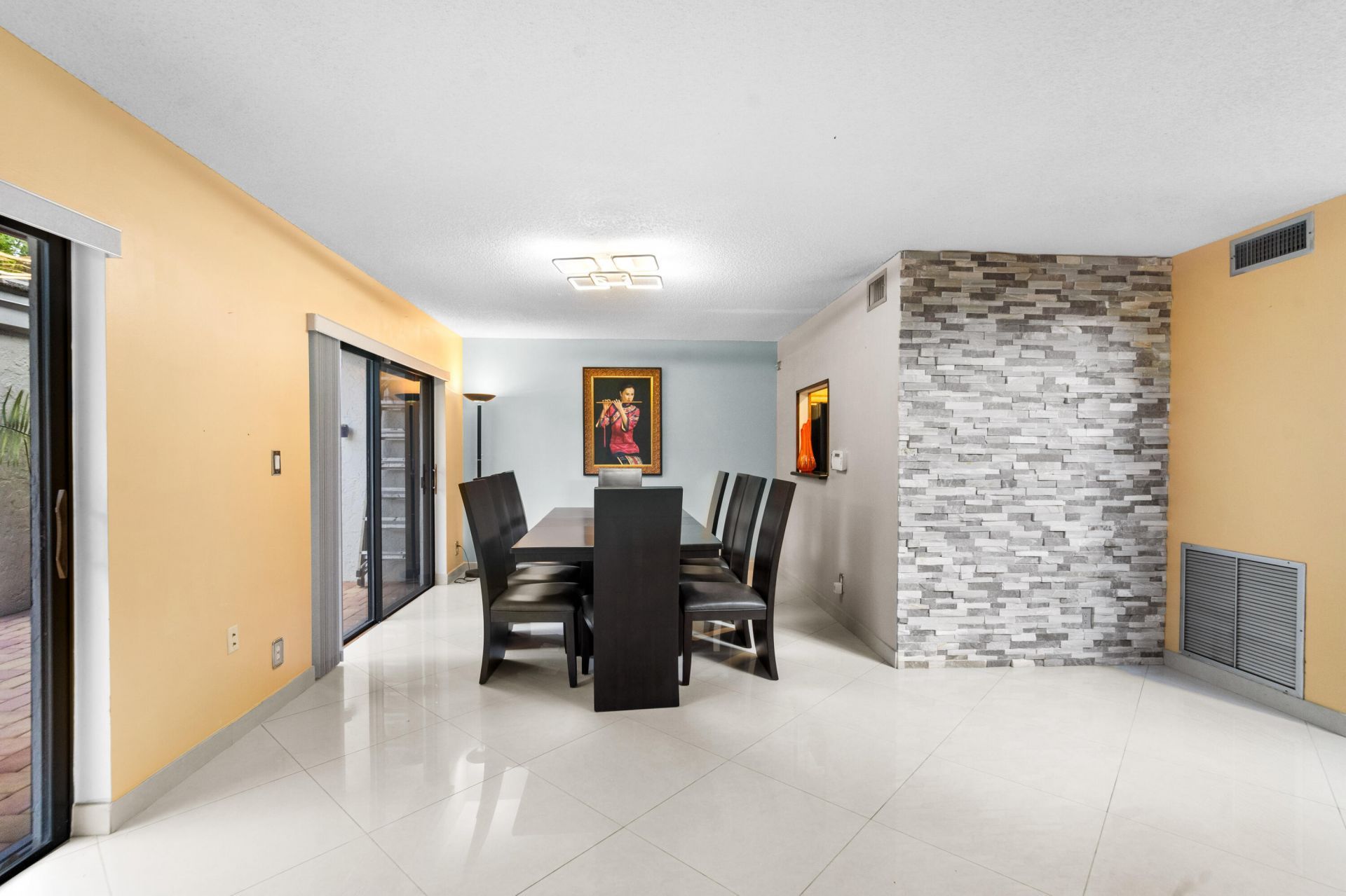 3909 Parkside Lane, Unit 234, Hollywood, FL 33021 Photo