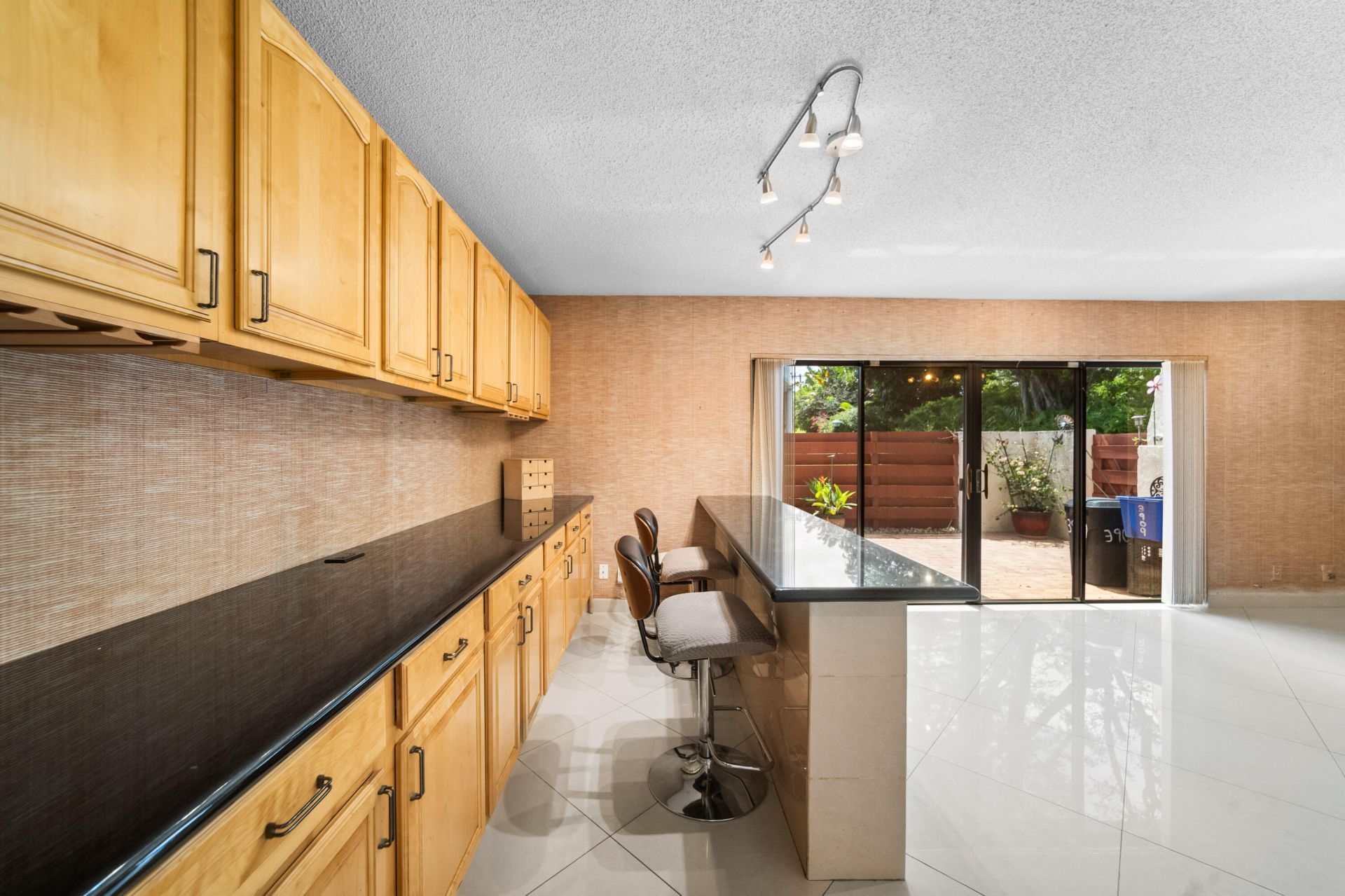3909 Parkside Lane, Unit 234, Hollywood, FL 33021 Photo