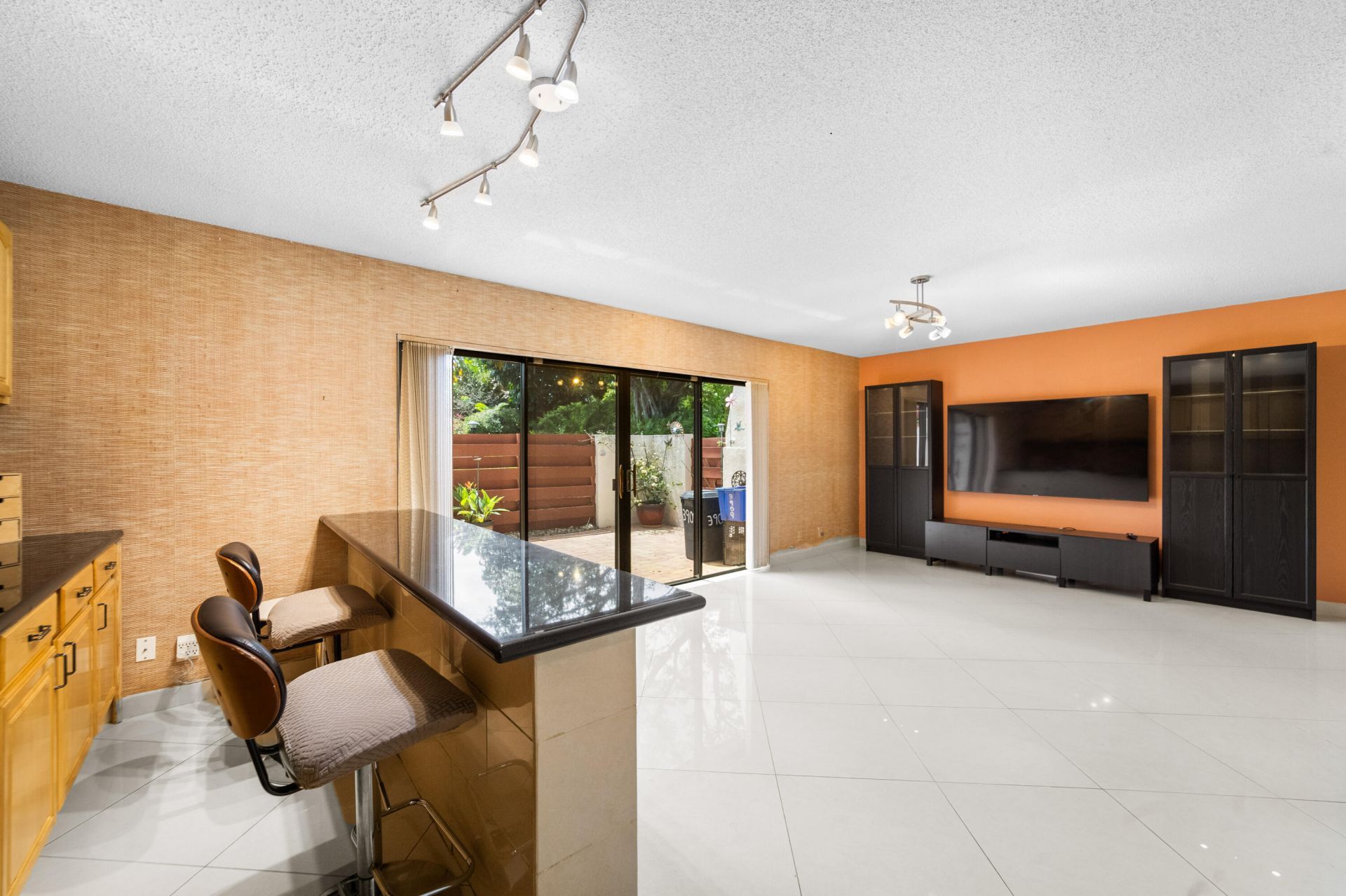 3909 Parkside Lane, Unit 234, Hollywood, FL 33021 Photo