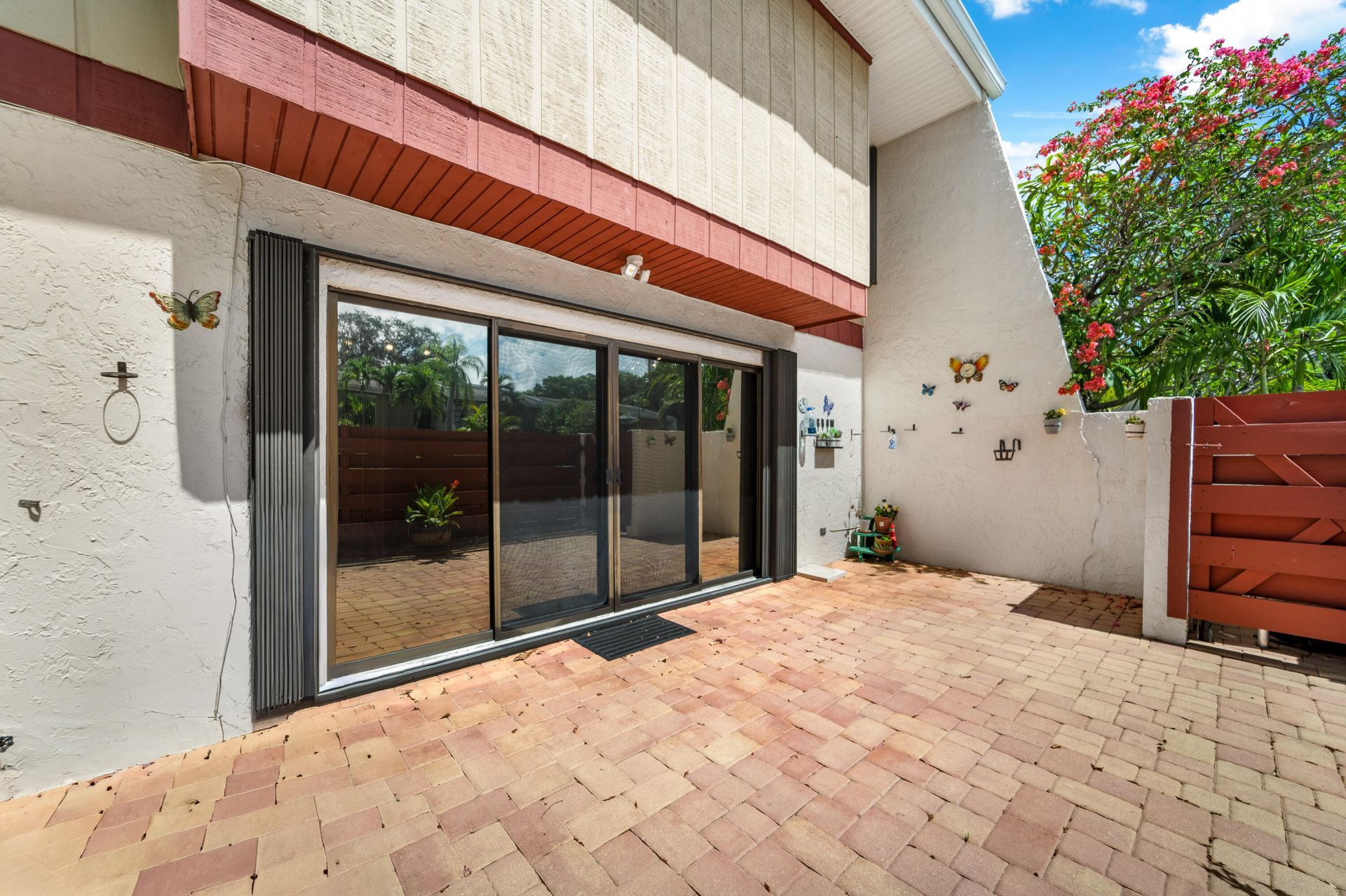3909 Parkside Lane, Unit 234, Hollywood, FL 33021 Photo