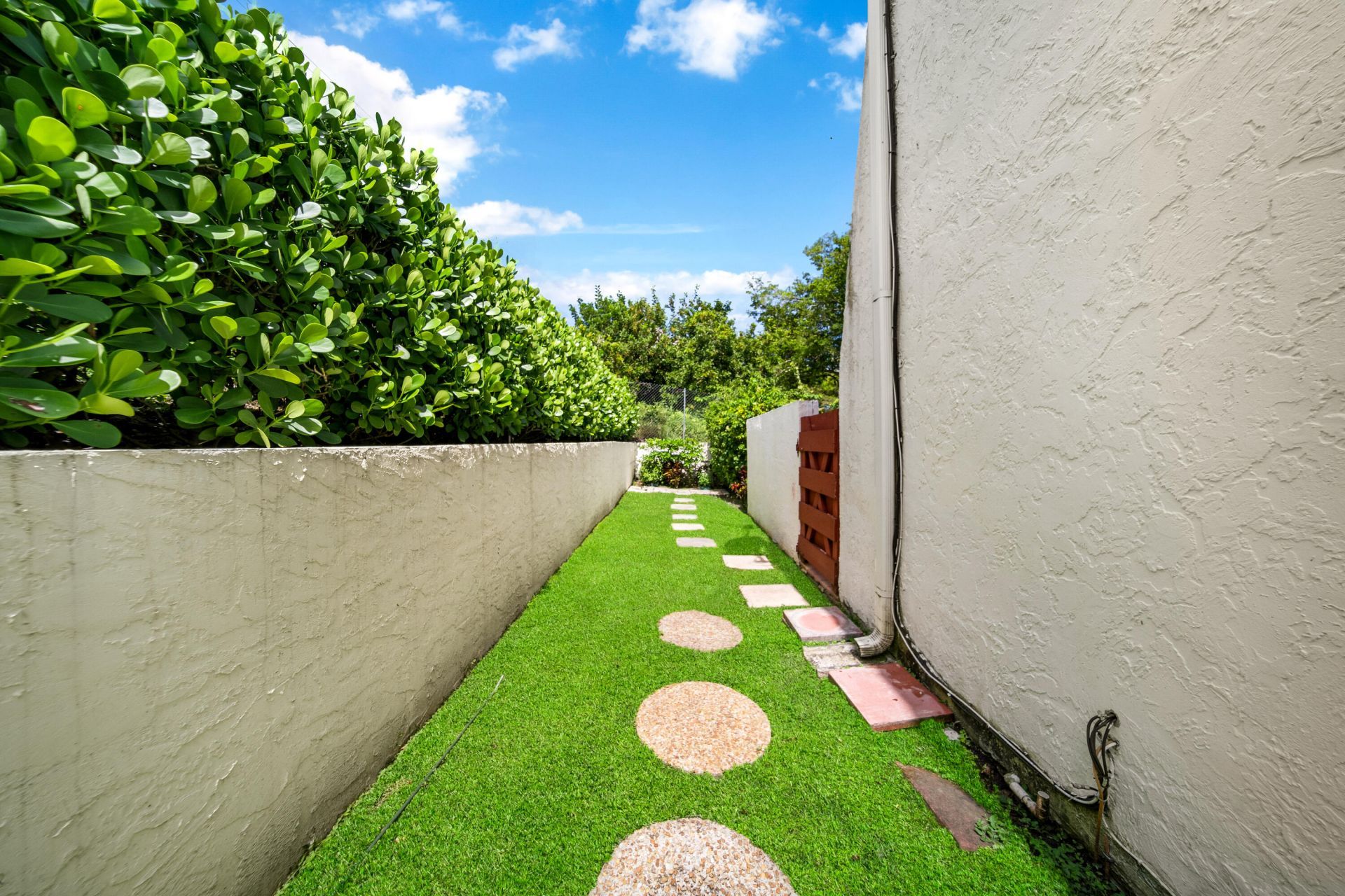 3909 Parkside Lane, Unit 234, Hollywood, FL 33021 Photo